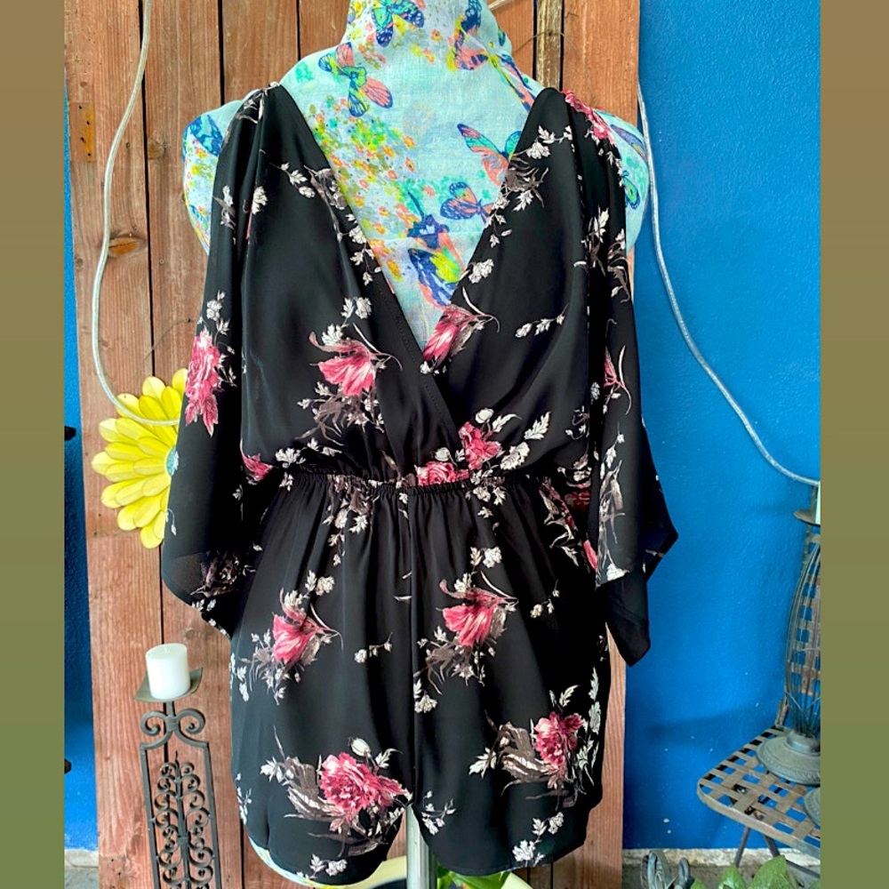 Floral, Cold Shoulder Romper